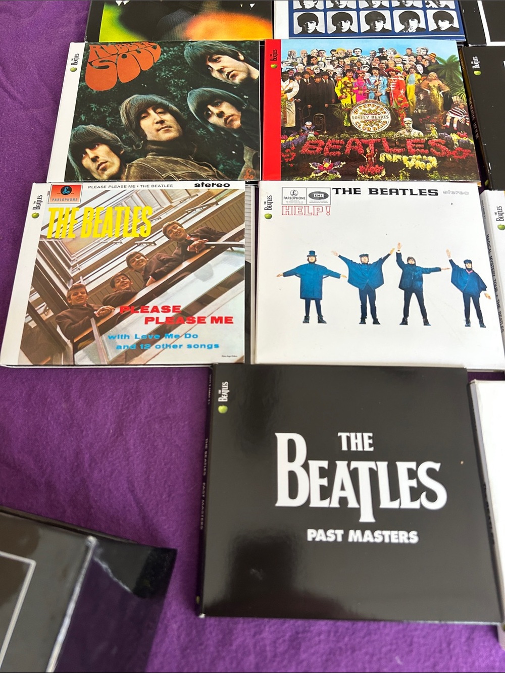 The Beatles Black Box with Green Apple Graphic - Picture 8 of 9